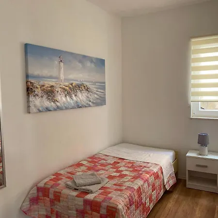 Holiday home Sunce By The Sea *