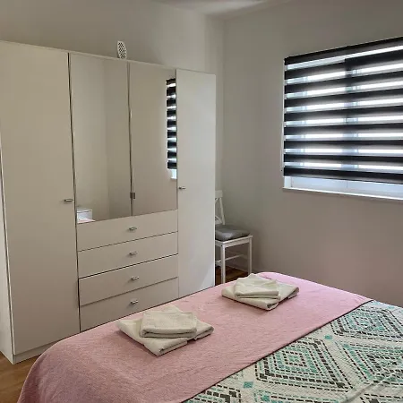 Sunce By The Sea Blazevo